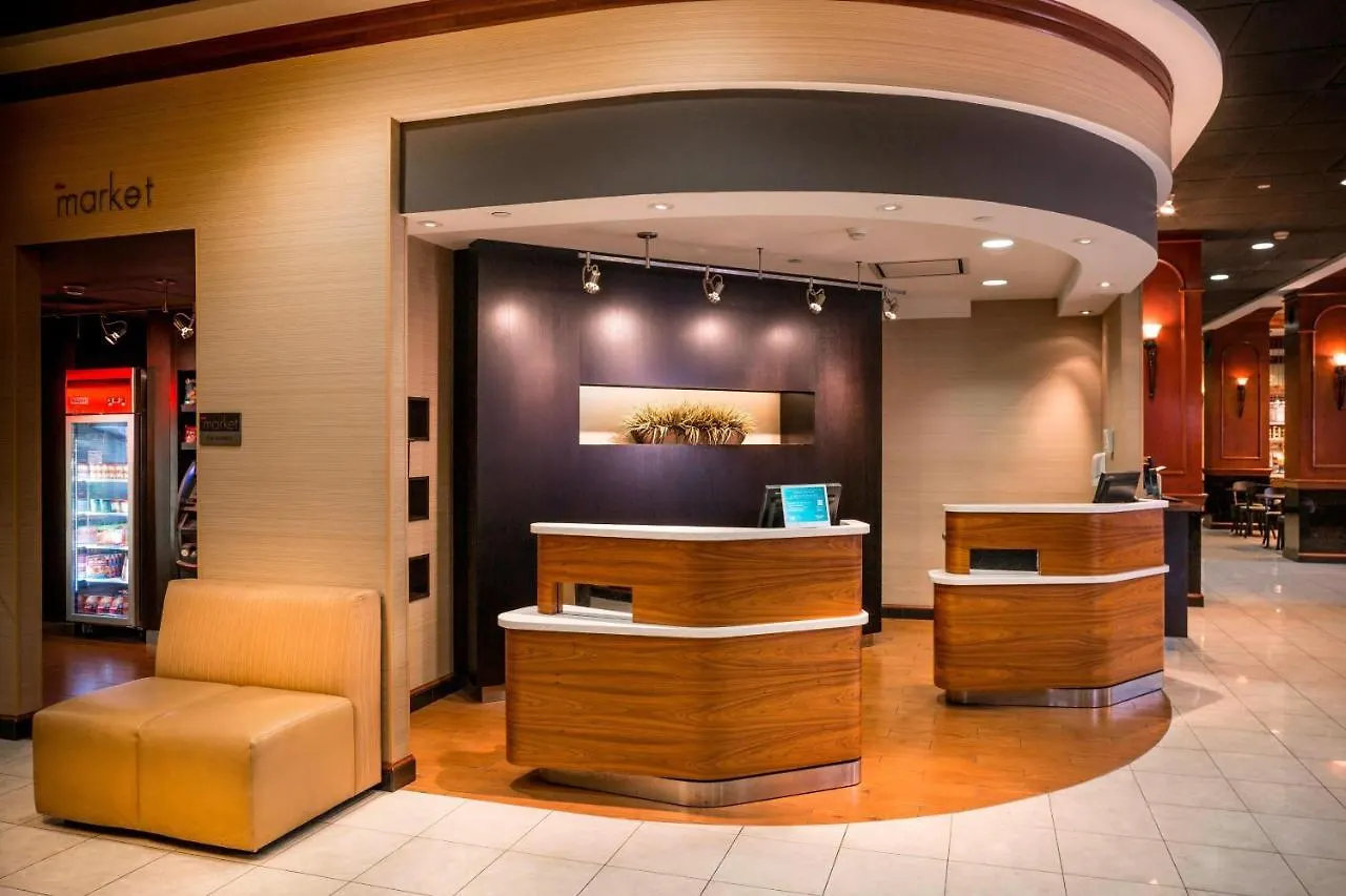 Courtyard By Marriott Norfolk Downtown Hotel
